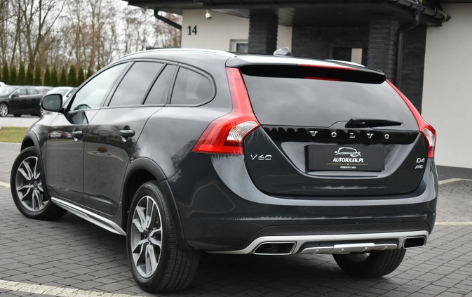 Volvo V60 Cross Country cena 79900 przebieg: 210000, rok produkcji 2017 z Prószków małe 781